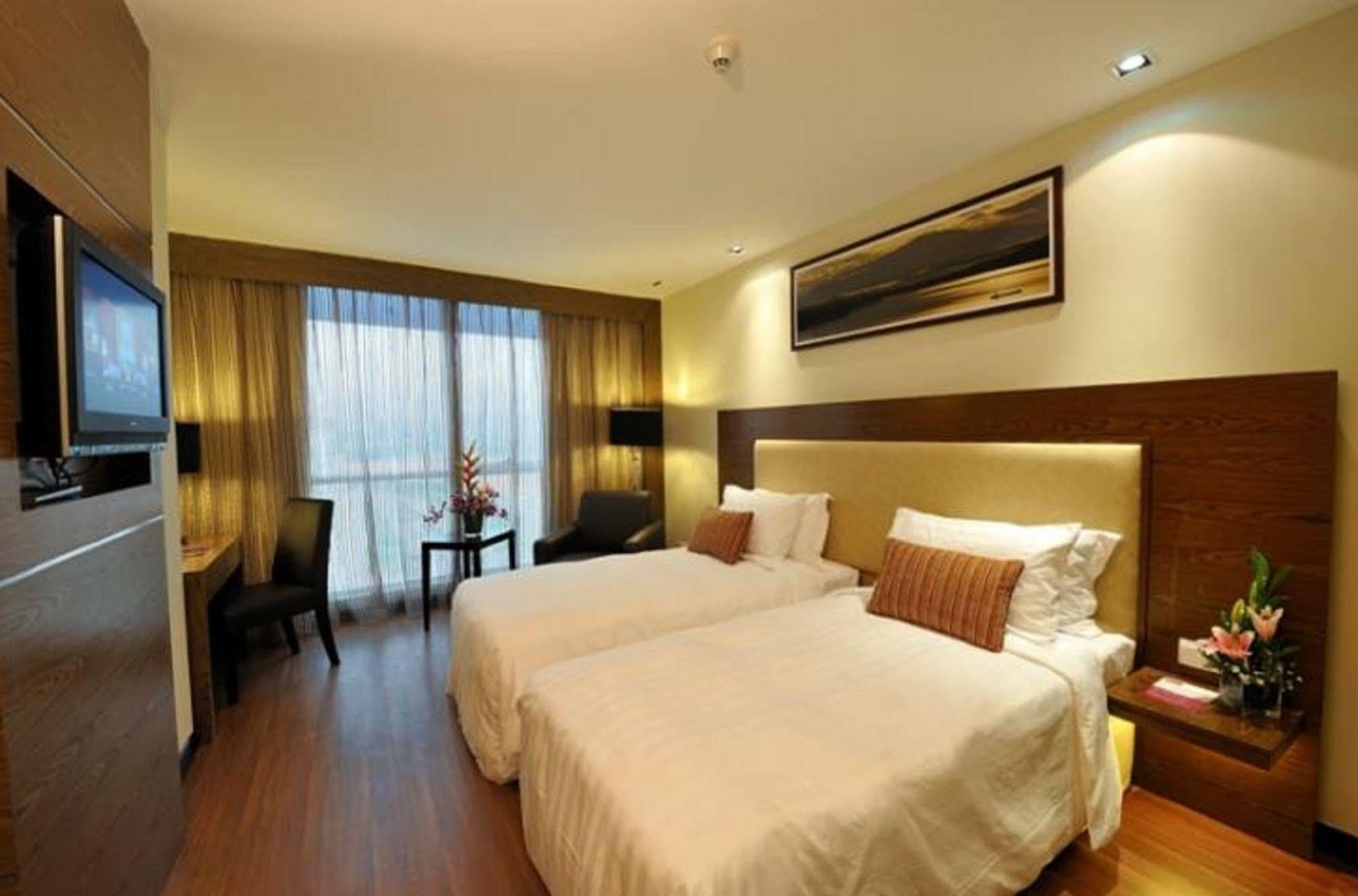 Grand Borneo